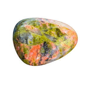 Pietra con mix di tonalità verdi e rosa, dal design naturale.