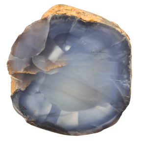 Calcedonio Blu, pietra lattiginosa dai toni azzurri.